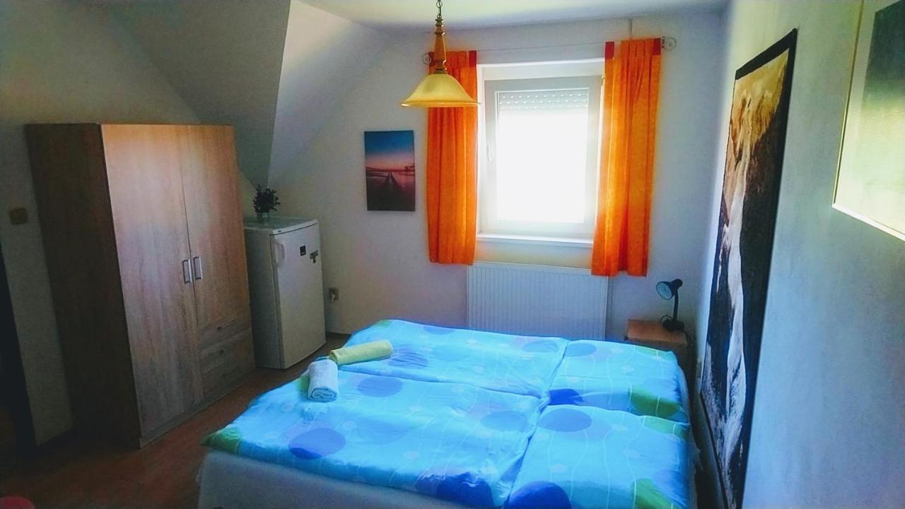 Vila Nela Podhájska Extérieur photo