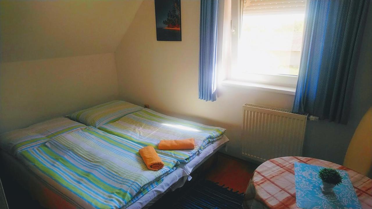 Vila Nela Podhájska Extérieur photo