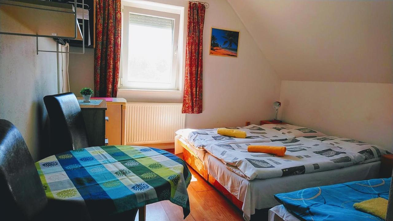 Vila Nela Podhájska Extérieur photo
